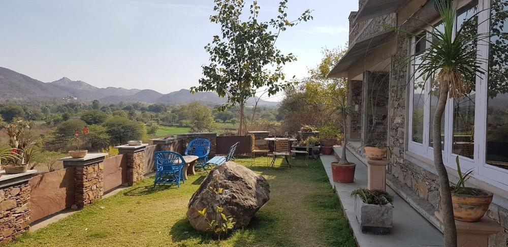 Devra Udaipur Hotel Eksteriør billede