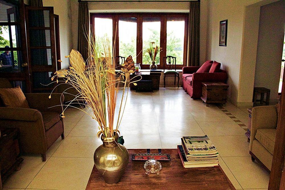Devra Udaipur Hotel Eksteriør billede