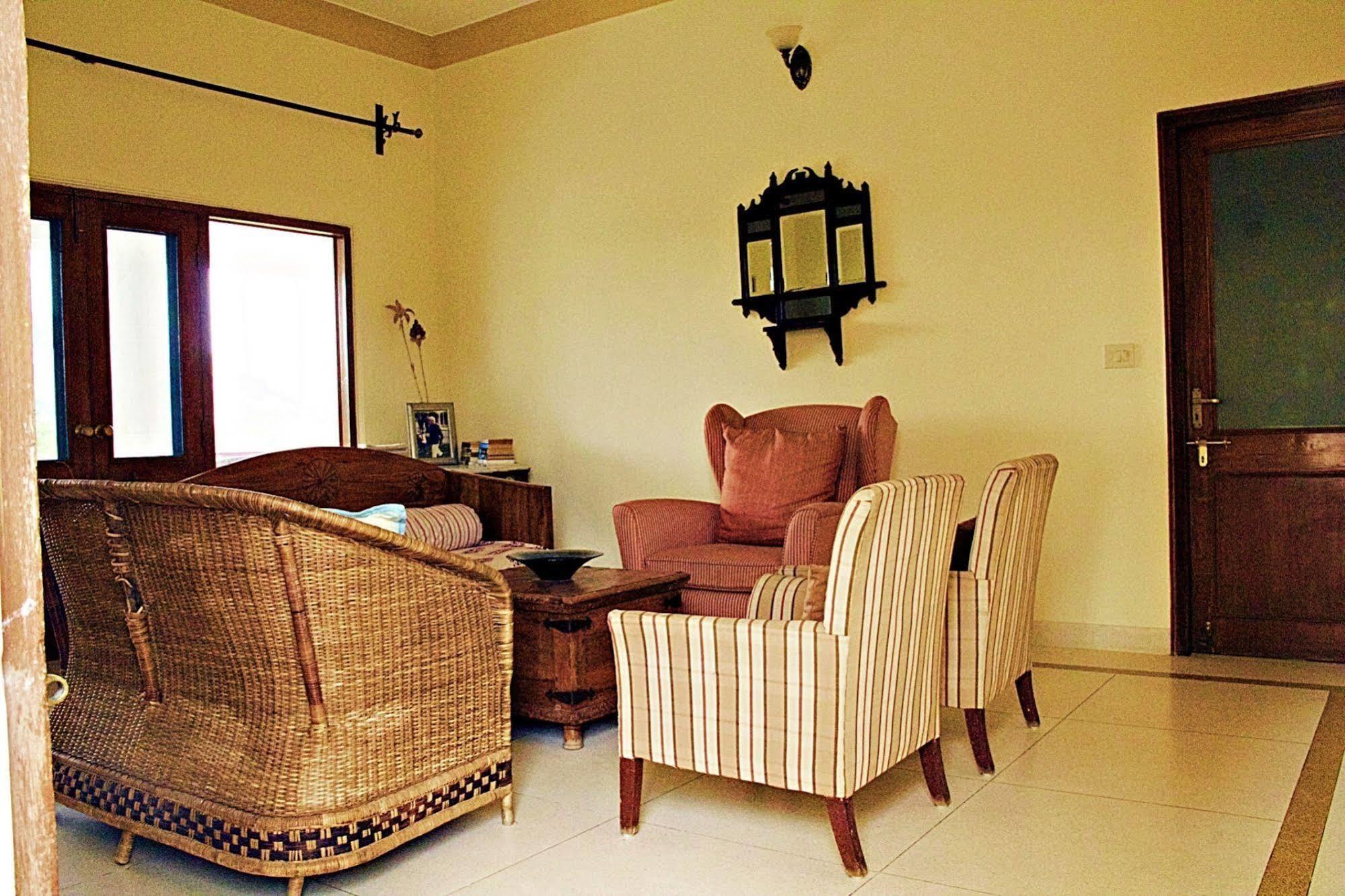 Devra Udaipur Hotel Eksteriør billede