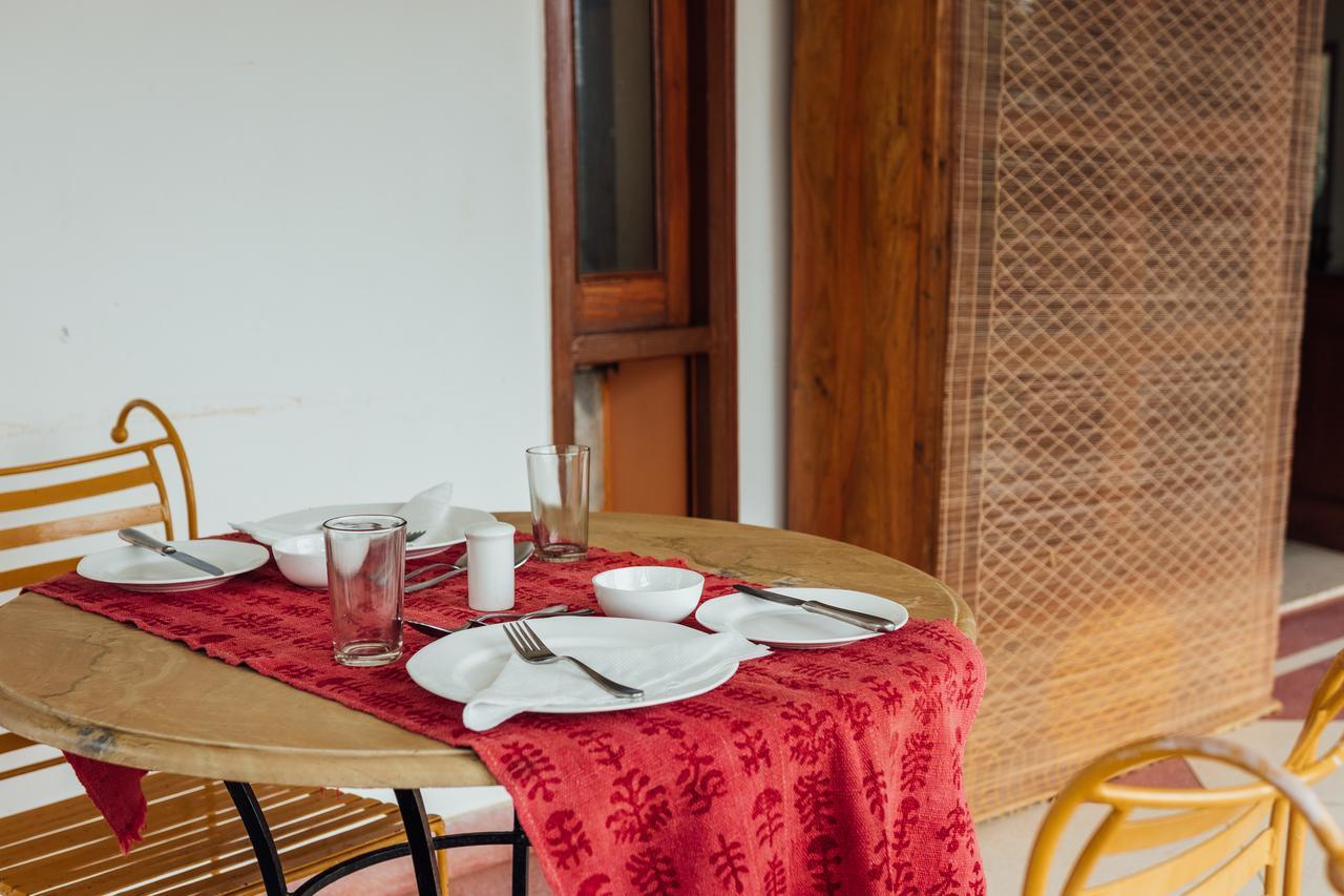 Devra Udaipur Hotel Eksteriør billede