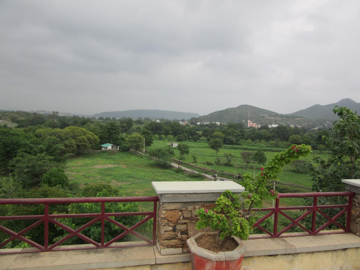Devra Udaipur Hotel Eksteriør billede