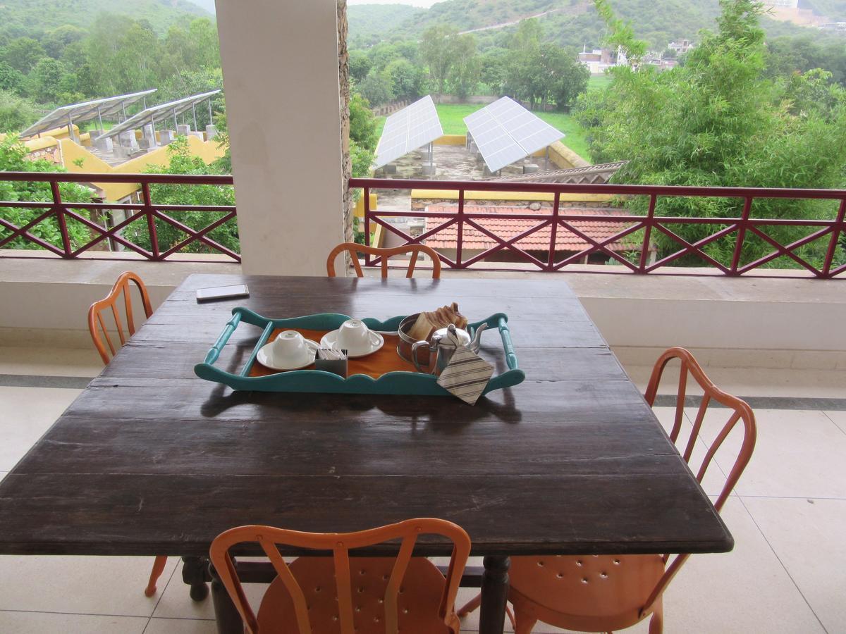 Devra Udaipur Hotel Eksteriør billede