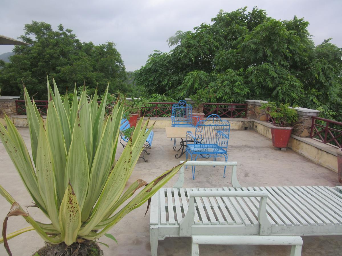 Devra Udaipur Hotel Eksteriør billede