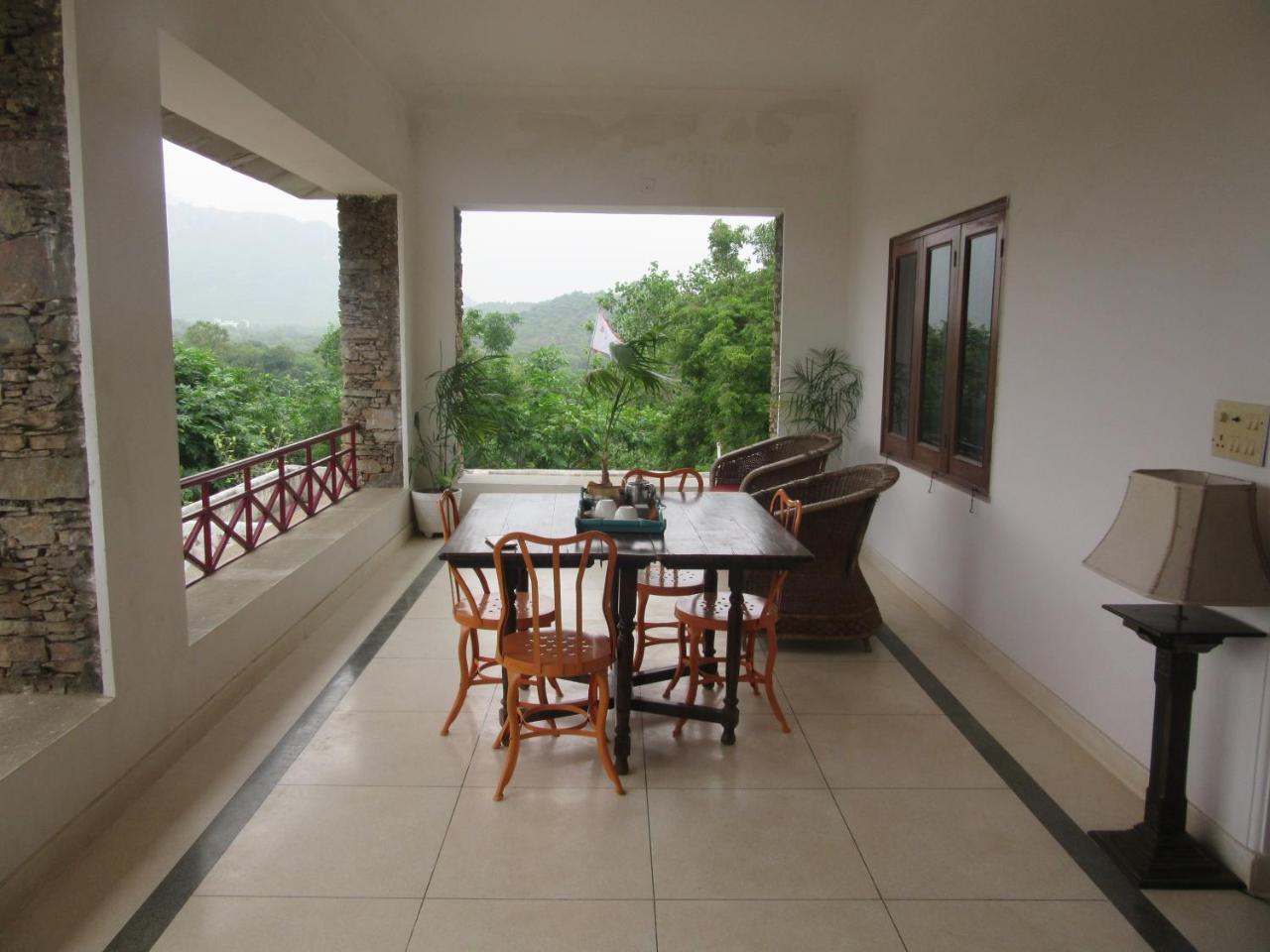Devra Udaipur Hotel Eksteriør billede